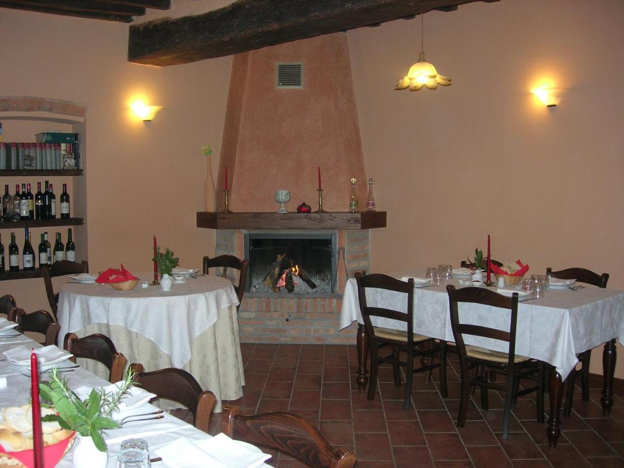 Agriturismo Campass Castelvetro Piacentino Buitenkant foto